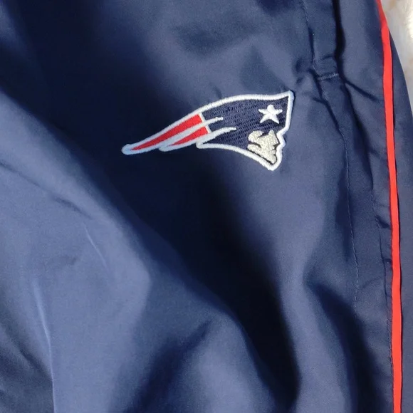 Reebok Navy Track Pants with Red Stripe men's size XL - Picture 2 of 10